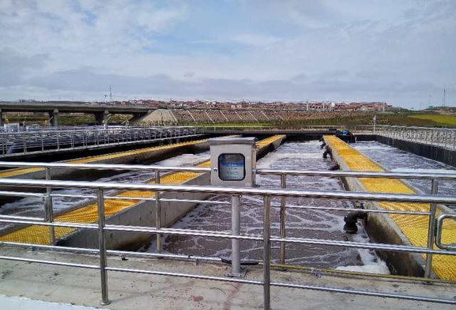 环保水质在线监测解决方案(以高可靠的SR800工业路由器为中心)